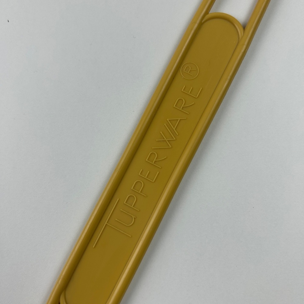 Vintage Tupperware Harvest Gold 22.5" Cake Carrier Replacement Handle 624-25 - Picture 3 of 8